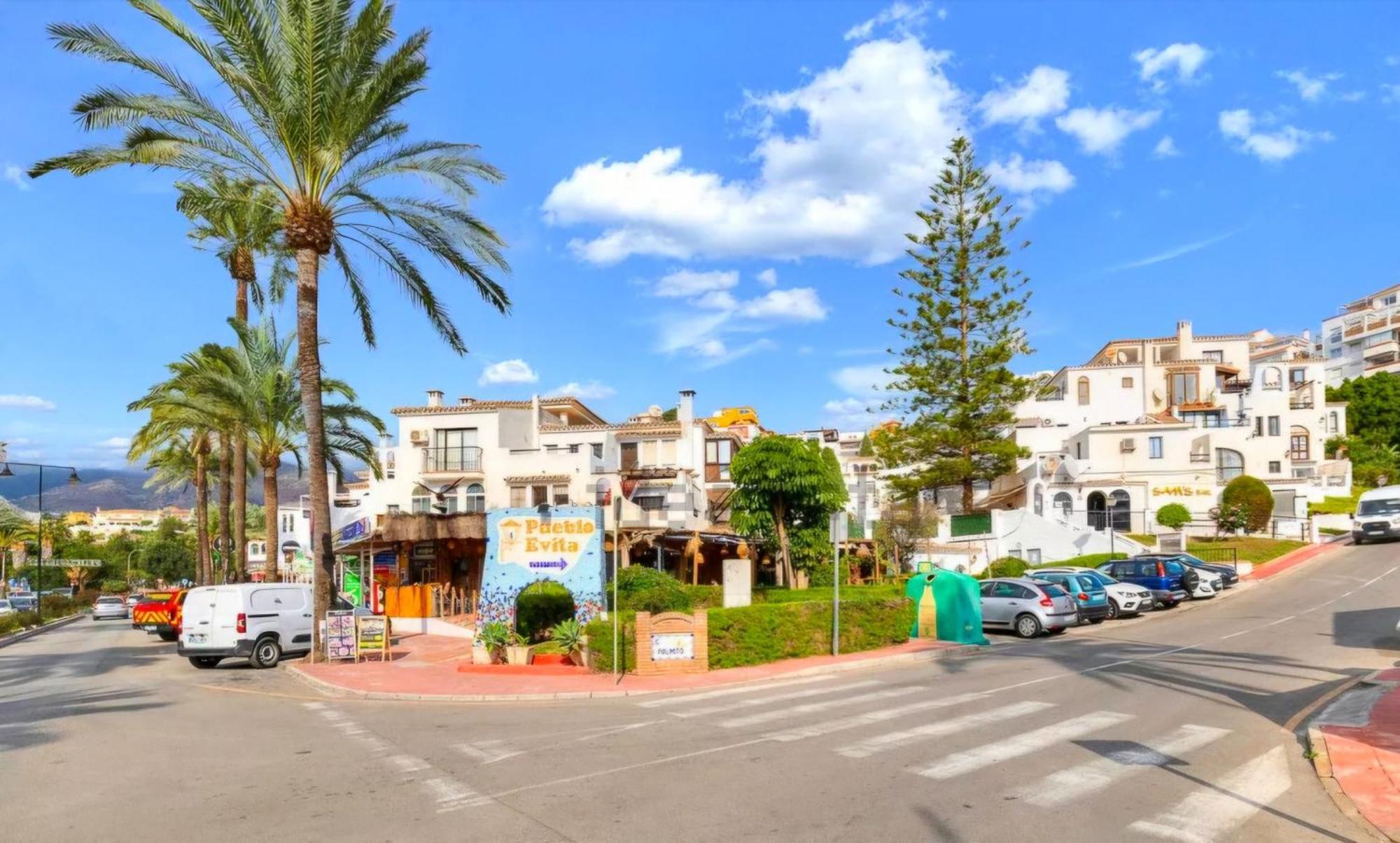 Estudio Pasodoble. Pueblo Evita Benalmádena Exteriér fotografie